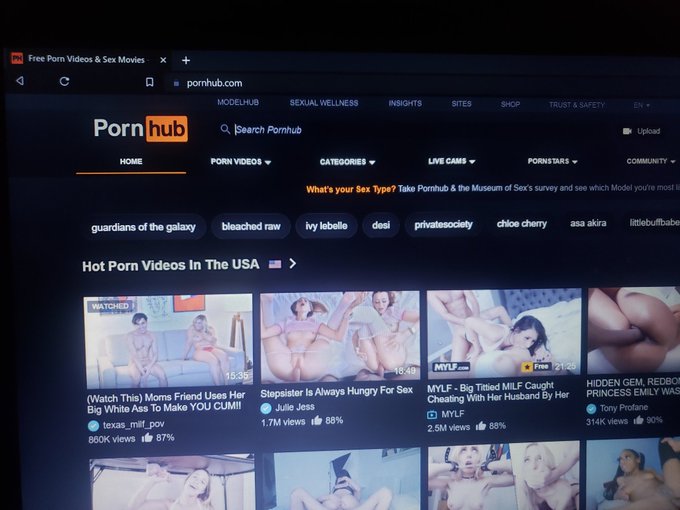 Made it to the front page again https://t.co/zmFtpYjzWq<a href="/tag/porn"class="tags"><span>#porn</span></a><a href="/tag/ass"class="tags"><span>#ass</span></a><a href="/tag/hotwife"class="tags"><span>#hotwife</span></a>