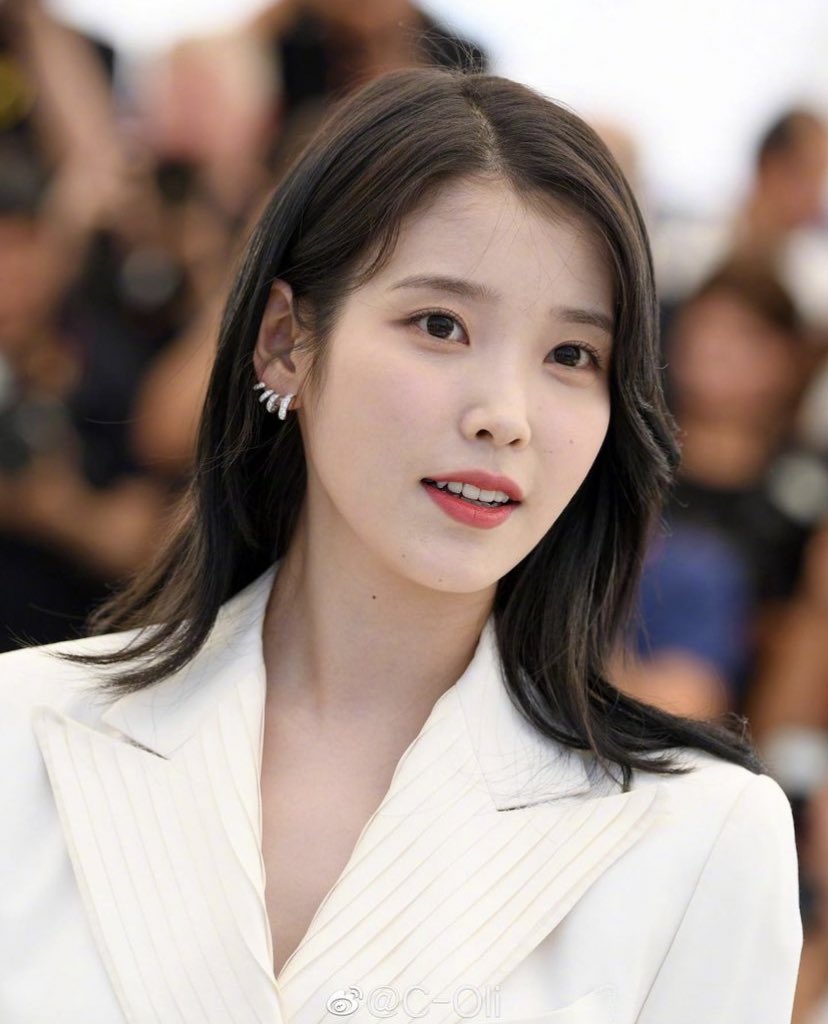 iuvisuals's tweet photo. #IU #이지은
#키스가죄 #밤을걷다 https://t.co/vC7tL3bgEL