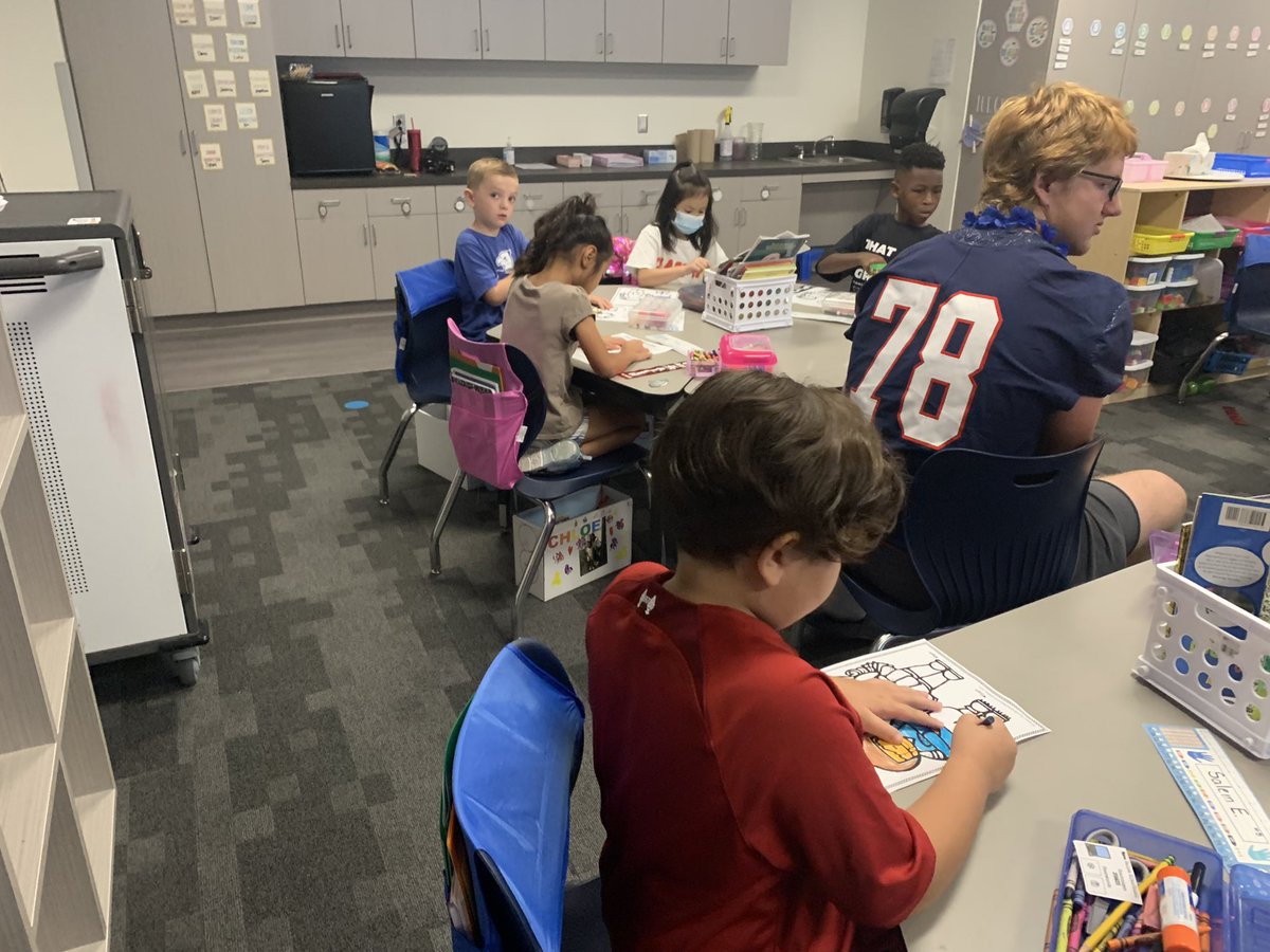 Paula Demechko tweet media