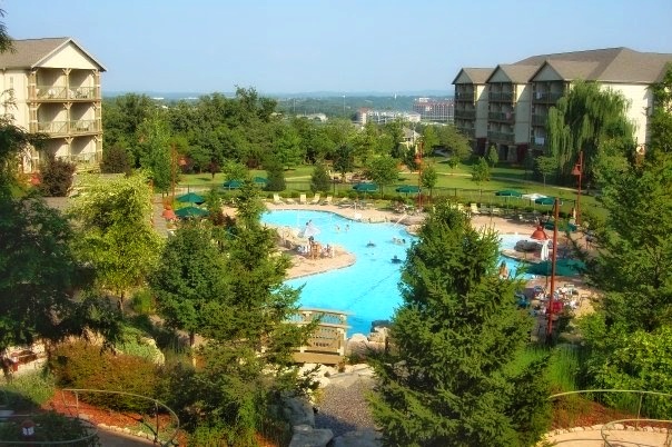 MikeBoegs's tweet photo. Marriott's Willow Ridge Lodge 
Branson, MO 🪕
.
.
#Travel #photography #Resort #hotel  #pool #landscape #Branson #Missouri https://t.co/qqXFfCL2kn