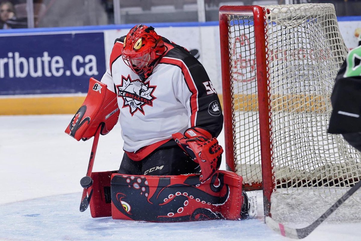 chriscapturedit's tweet photo. Introducing the @goalie_gear_gram @goaliesonly #optik #optik2 #octopus set with a @SPORTMASK #x8 painted by @rescustom! 

How 🐙🔥 is this set!???

#goalie #goaliegear #ggsu #brians #goaliesonly #sportmask #goaliegearnerd #goaliegeargram #goaliemask #goaliemaskart #ocean https://t.co/rc4r6Ctyhy