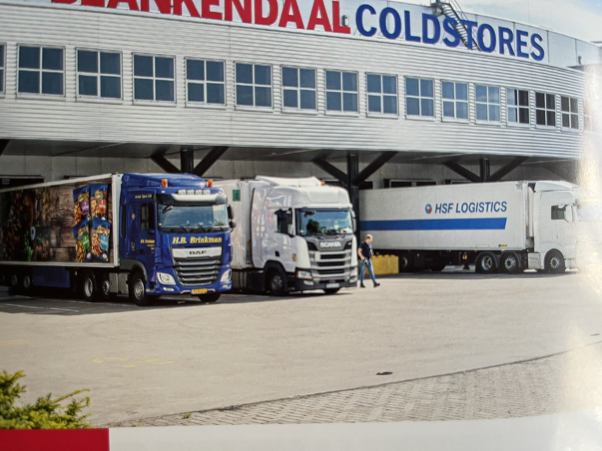 wens4u's tweet photo. Uitstapje met de raadsleden van @SchagenGemeente naar Van Blanckendaell Park met de naastgelegen Blankendaal Coldstores grote dienstverlener op het gebied van koel-en vrieslogistiek. Een internationaal bedrijf aangestuurd vanuit #Tuitjenhorm https://t.co/0KipZcad9E