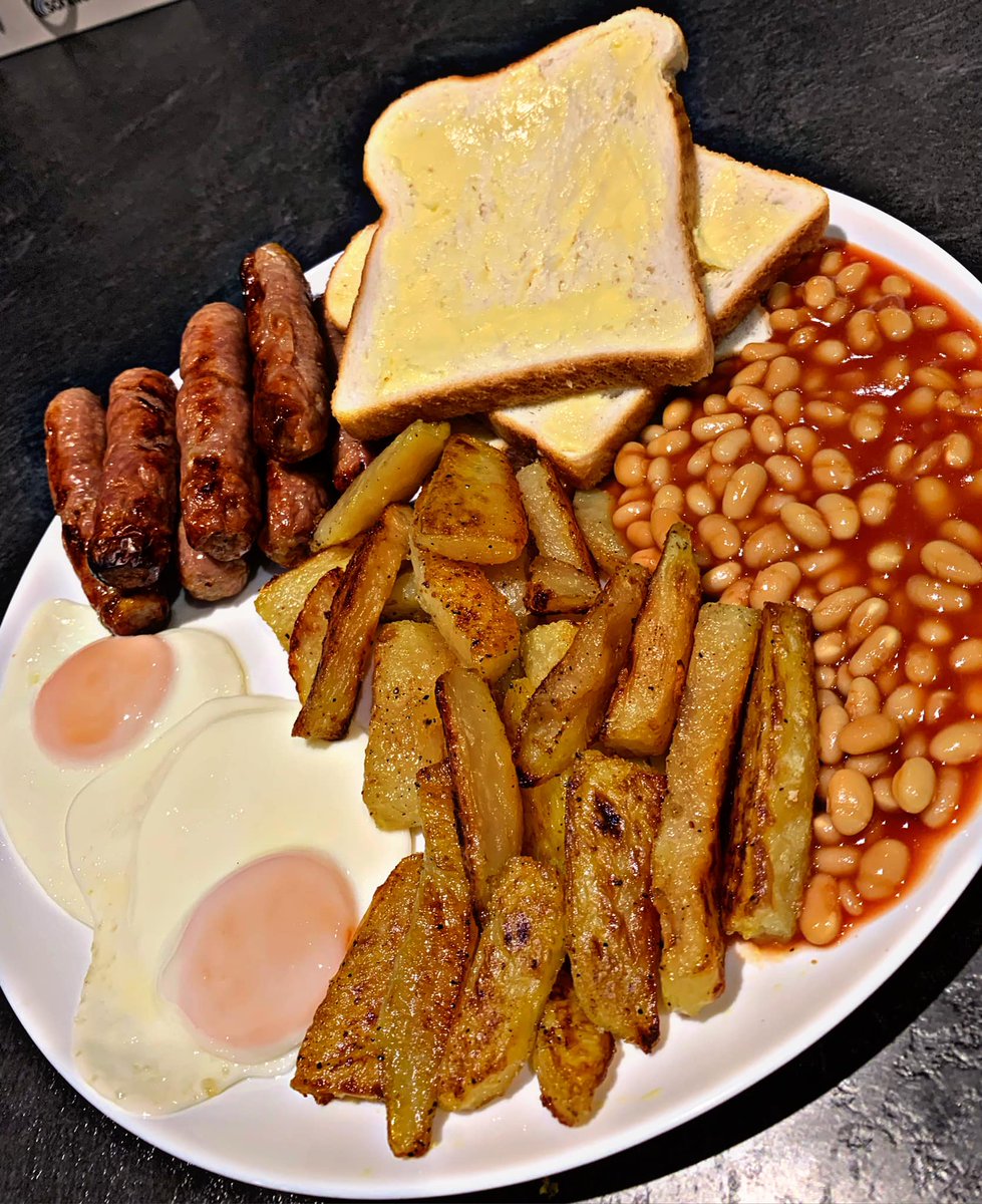 ratemyplatenow's tweet photo. Sosig, Egg n Chips by Ste https://t.co/1n59Tv06xC