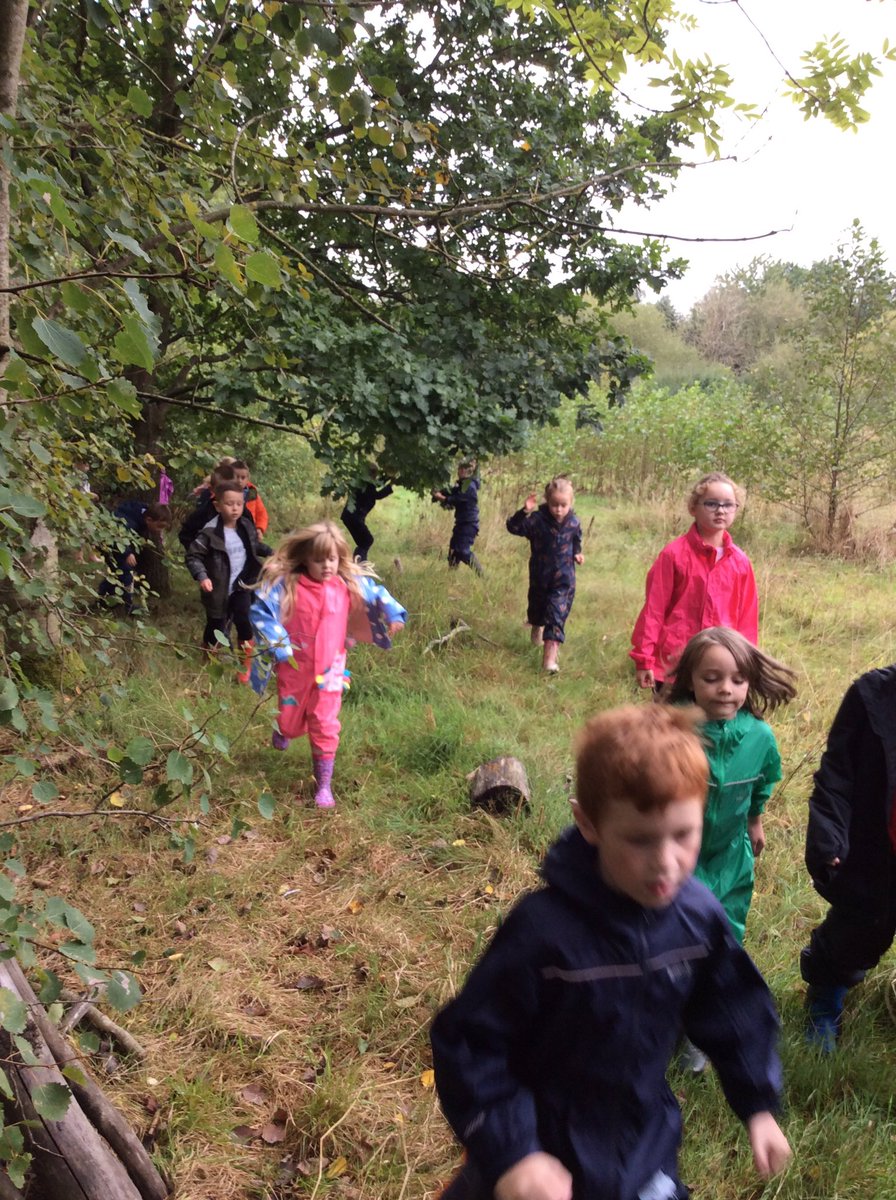 KnypersleyFirst's tweet photo. Class 5 had great fun at forest school @ChildrenFirstLP #forestschoollearning https://t.co/TZh0cG5Vo7