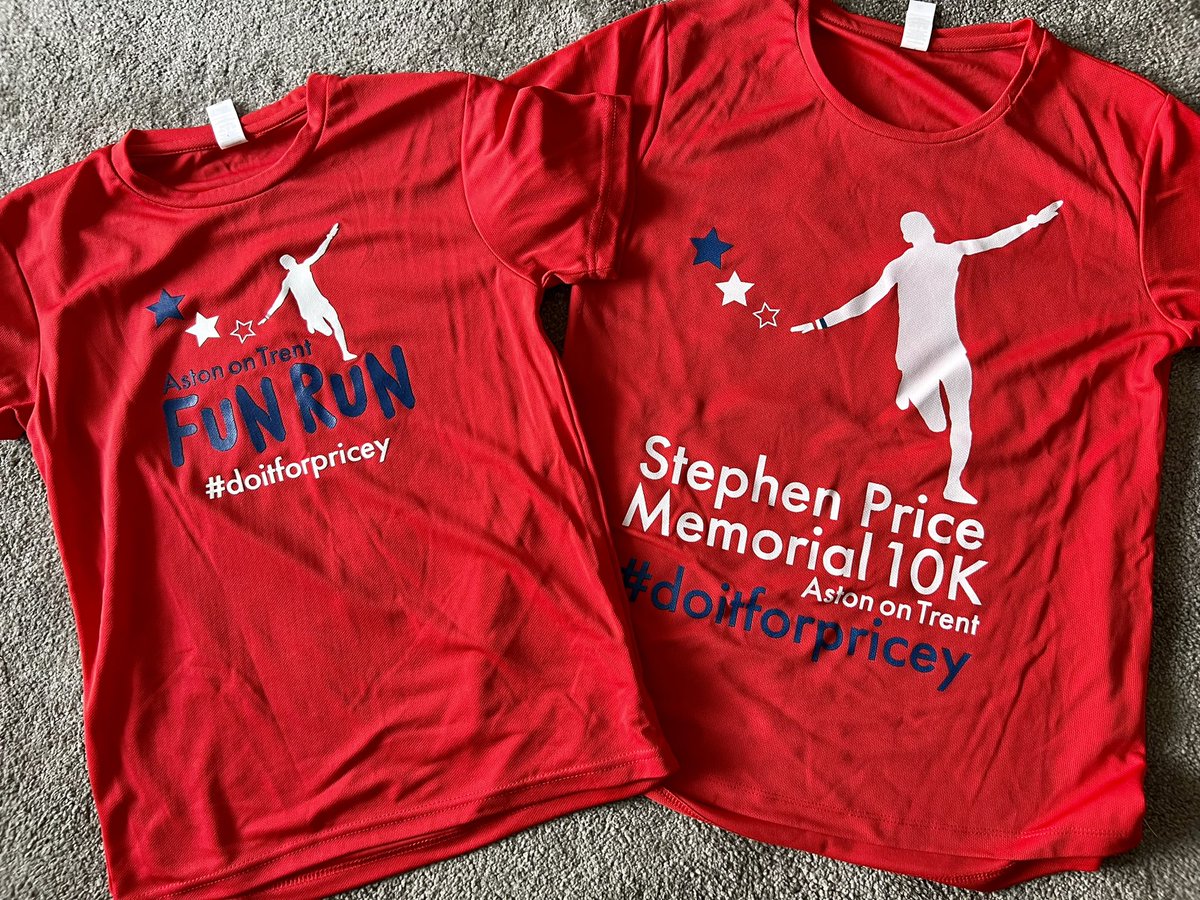 Pricey10k's tweet photo. Massive thanks to everyone who collected their race packs last night. It was great to see you all 😊

We hope everyone who ordered t-shirts likes them! 👕 We’d love for you to wear them on Sunday, along with your Pricey sweatbands!
💙🤍❤️ https://t.co/UNY3WXvolU
