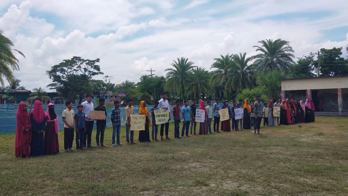 #ActivistaBangladesh demanded #ClimateJustice on 220909 in solidarity with #FridaysForFuture from #Bangladesh - #YoungPeopleForClimateActionNow #211 with <a href="/kabirfarah/">farah kabir</a> <a href="/N_A_Miraz/">Nazmul Ahsan Miraz</a> <a href="/Fridays4future/">Fridays For Future</a>
 <a href="/TheCVF/">Climate Vulnerable Forum</a> <a href="/ArifSiddiki1983/">Arif Siddiki</a> <a href="/SaleemulHuq2/">Saleemul Huq</a> <a href="/GretaThunberg/">Greta Thunberg</a> <a href="/suvendukbiswas/">Suvendu Biswas</a> <a href="/twiff_bot/">@Twiff_bot 🌏 #Twiff</a>