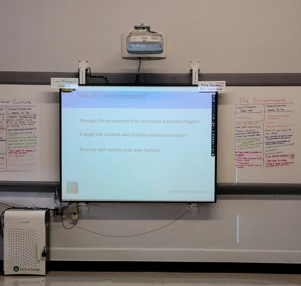 STEMatBlodgett's tweet photo. Syracuse STEM Community, 
Our teachers and staff attended various professional development opportunities to lead students to success for the 2022-2023 school year. #GoSTEMLions #SCSDPL #SCSDSuccess @STEMatBlodgett @SyracuseSchools https://t.co/PjaguUw5zF