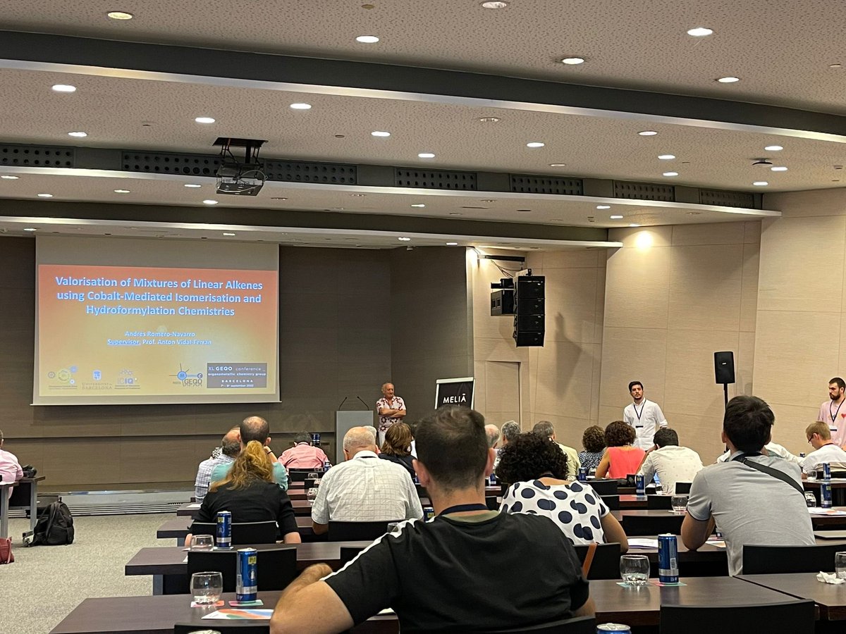 Another amazing contribution from our group! Today our PhD student, Andres Romero, presented part of his research based on Cobalt chemistry at @GEQOBcn2022! Let’s cobalt walk! Well done Andres! 🤙🏼