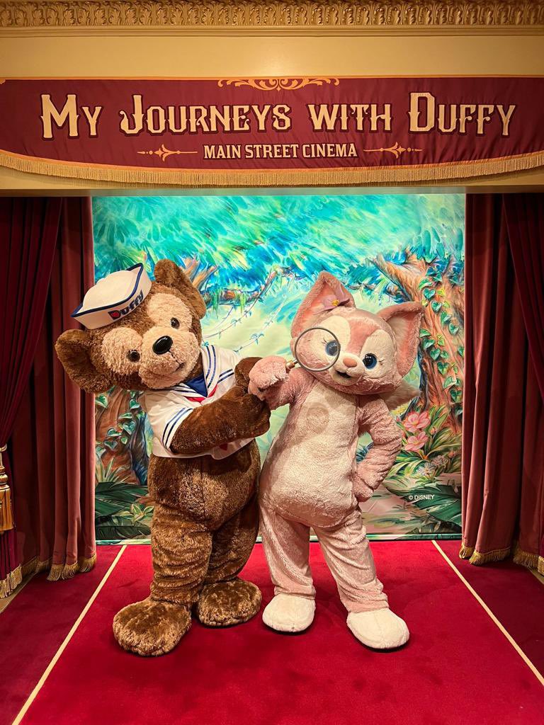 While the D23 celebration is just about to begin in California, LinaBell has made her debut at Hong Kong Disneyland! #LinaBell #LinaBellaDisneyfriendofDuffy #Duffyandfriends #HongKongDisneyland #HKDL #Duffy #DuffytheDisneyBear #RareCharacter #NewCharacter #ダッフィー