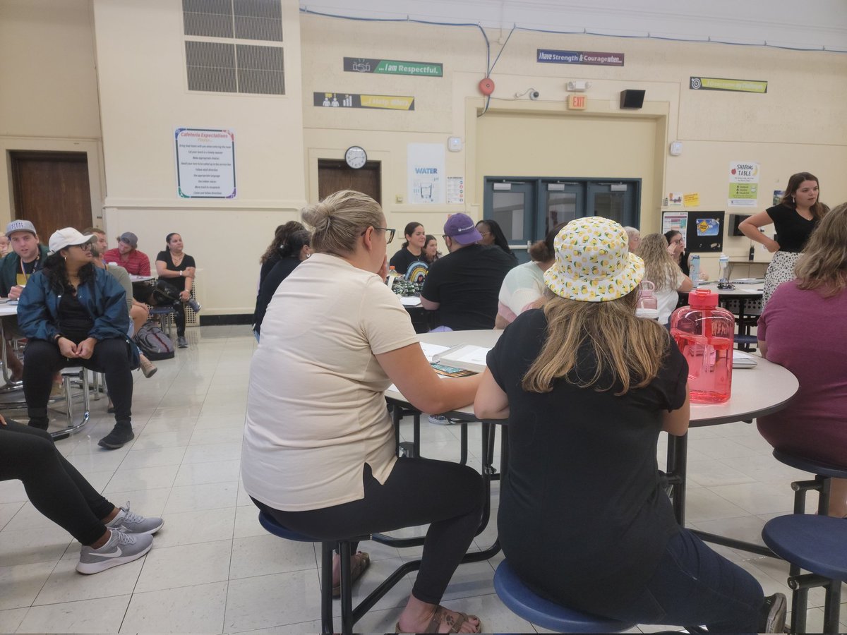 STEMatBlodgett's tweet photo. Syracuse STEM Community, 
Our teachers and staff attended various professional development opportunities to lead students to success for the 2022-2023 school year. #GoSTEMLions #SCSDPL #SCSDSuccess @STEMatBlodgett @SyracuseSchools https://t.co/oOBaXPrUOP