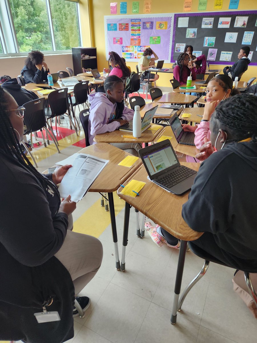 BrantonYMS's tweet image. JCY ELA teachers are using MAP data to design personalized learning experiences for our students.@RonGarlington #smallgroupinstruction #datainformedinstruction #personalizedlearning