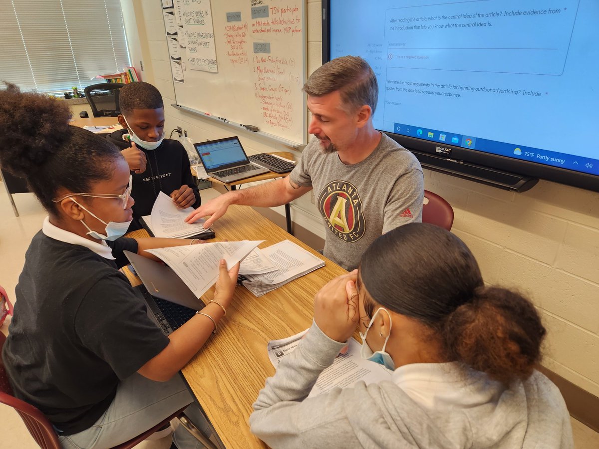 BrantonYMS's tweet image. JCY ELA teachers are using MAP data to design personalized learning experiences for our students.@RonGarlington #smallgroupinstruction #datainformedinstruction #personalizedlearning