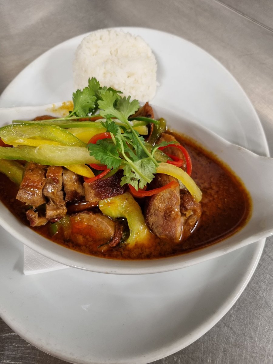Jars amazing duck curry served with Jasmine rice #trengillywartha #mosthiddeninn #cornishfood #localproduce