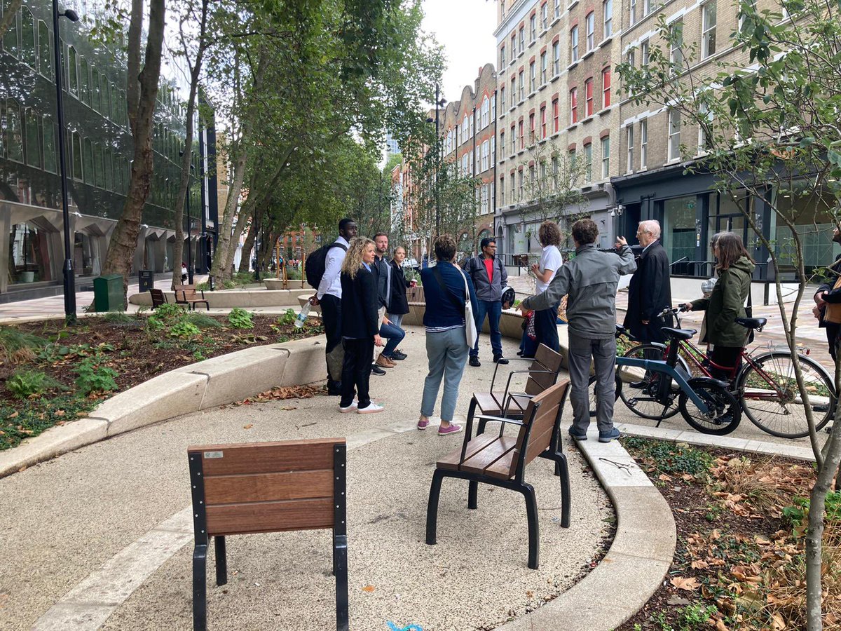 LI_London_'s tweet photo. The renewed #WhitfieldGardens, &amp; #AlfredPlaceGardens - previously a street jammed with carparking, now #pedestrianised #playful #biodiverse #publicrealm -as part of the #WestEndProject -go see!! 

#carfreestreets
#landscapearchitecture
@LDADesign @CamdenCouncil 
@openhouselondon https://t.co/rCsnX8TWW3