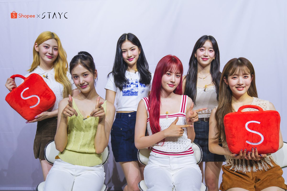 ShopeeMY's tweet photo. Hi SWITHs ☺️!
Thank you for supporting @STAYC_official's Shopee 9.9 Show! Please continue to send lots of love &amp; support to them!!! 💗💗💗💗💗💗

#ShopeeMY99 #ShopeexSTAYC #STAYC #ShopeeMYxSTAYC #ShopeeMY https://t.co/rxuAwZ6LEu