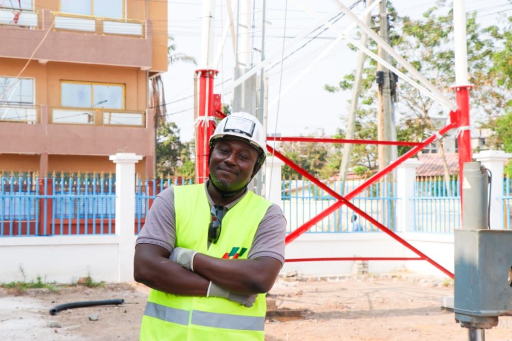 date_africa's tweet photo. 🇨🇬 Congo : Montage d’une antenne de 50 m de haut à Brazzaville !
Dans le cadre du Projet d’Extension en zones Périphériques et de renforcement du Service d’eau potable à Brazzaville (PEPS), nos filiales SGE-C Congo et L.S.E ont mis en place un réseau de télégestion.
#utdacongo https://t.co/dj7VFCqaje