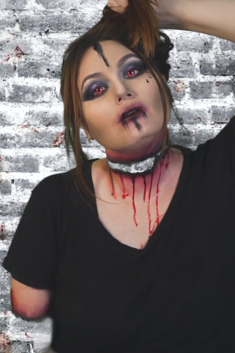 Der Stream heute war einfach nur wieder mega cool ❤️ Da ist eine Kopflose Nancy. #halloweenmakeup #spooky