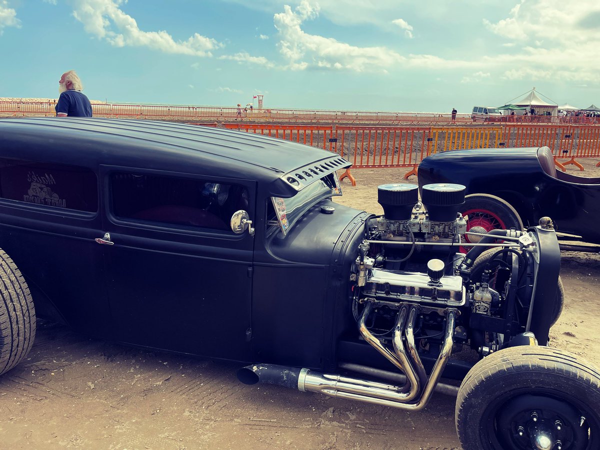 Der gute Brösel hätte mit Werner anstatt Jacky ne Flasche Bölkstoff eingebaut 😂