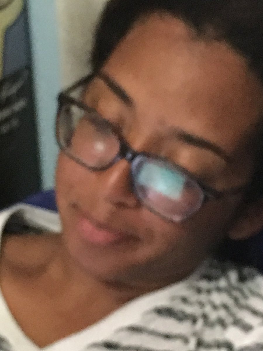 cospleyda's tweet photo. This was my face july 21 2017when I finally got my hands on splatoon 2. I was so happy https://t.co/C6q3O9679S