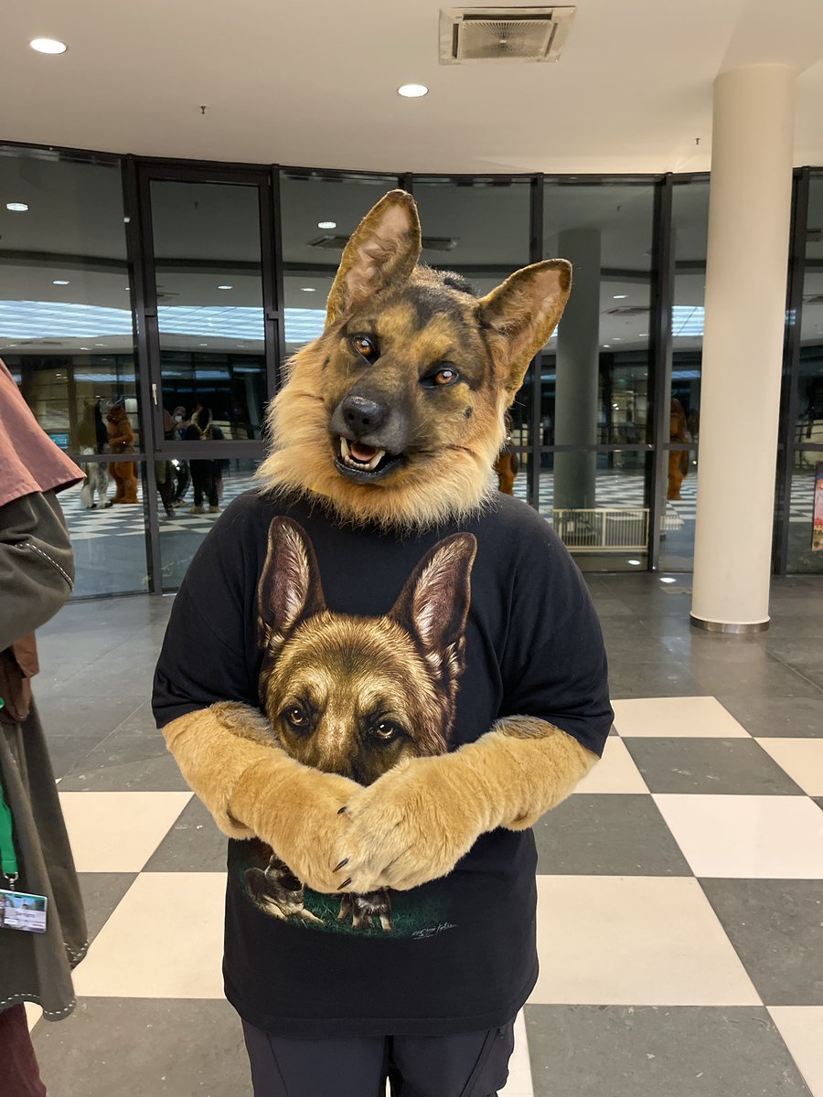 <a href="/AronGShepherd/">AronGShepherd</a> <a href="/MitheaLaval/">Mithy</a> <a href="/Shangfudog/">Shangfu</a> <a href="/IrisO_x/">Gewoon crimineel</a> <a href="/clckwrkcreature/">Clockwork Creature</a> I got a photo of you