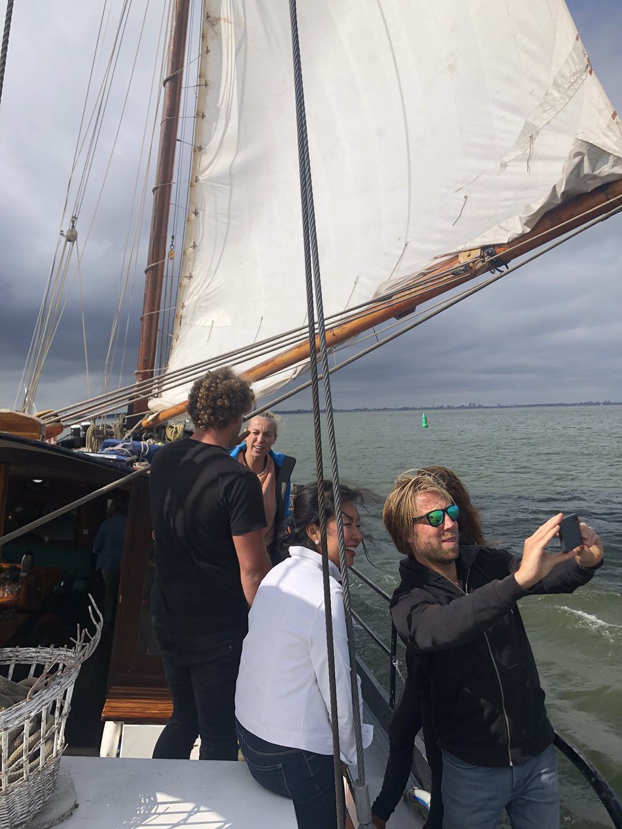 DGA-zeildag IJsselmeer vno-ncwwest.nl/auth/callback?… met 2-voudig olympiër <a href="/marcelien/">Marcelien de Koning</a> inspiratie topsport voor de ondernemers uit de Randstad a/b zeilschip Phoenix vanuit <a href="/MuidenNL/">Muiden Citytweet</a> #OndernemenvoorNL