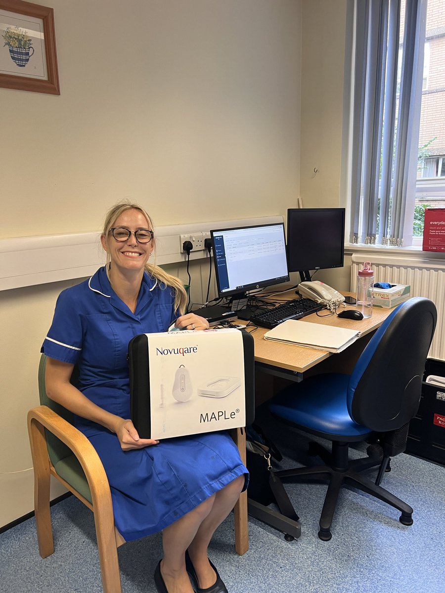 uhlColorectalPF's tweet photo. Very big day Today we had our first patient have visual biofeedback of their pelvic floor! Very positive feedback from treatment! #LPFS #maple https://t.co/Y1HjCuhDIO