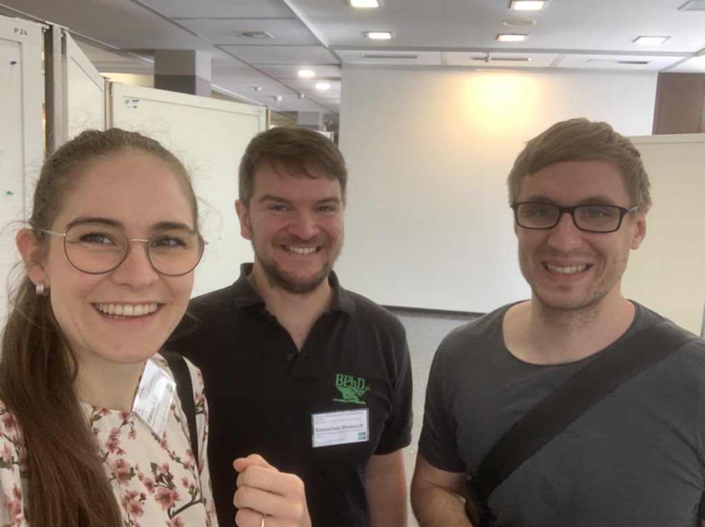 #VAAM_NaturalProducts did not only offer fantastic talks, posters and keynote talks by <a href="/BalskusLab/">Emily Balskus</a>, <a href="/Challis_Group/">Challis Group</a> and <a href="/EustaquioLab/">Eustaquio Lab</a>, it was also great to meet old friends from <a href="/Helmholtz_HIPS/">Antibiotikaforschung (inaktiv)</a>