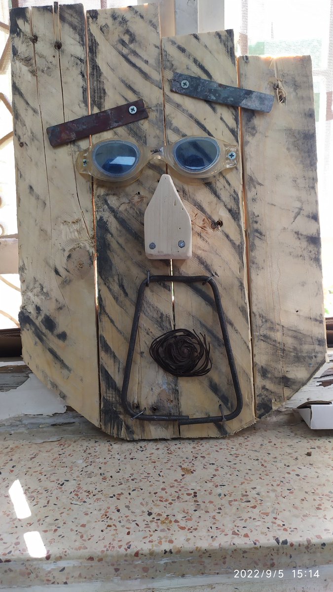 Another face in our space #eliehig done by Saif Eddin 17 years old volunteering at our space. Growing the population.