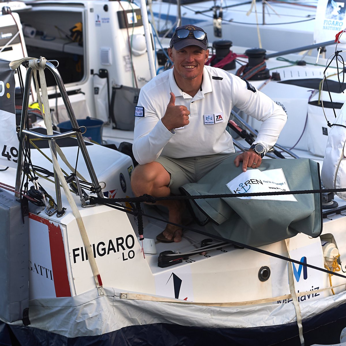 INITIATIVE POSITIVE 👏🏻

Dans le cadre de #LaSolitaire, le skipper <a href="/HartzPhilippe/">Hartz Philippe</a>  a été récompensé pour son initiative positive. Afin de réduire la fréquence de carénage de son Figaro Bénéteau III, coûteux et polluant, il utilise une housse de protection : La K-Ren Project ⛵️🌊