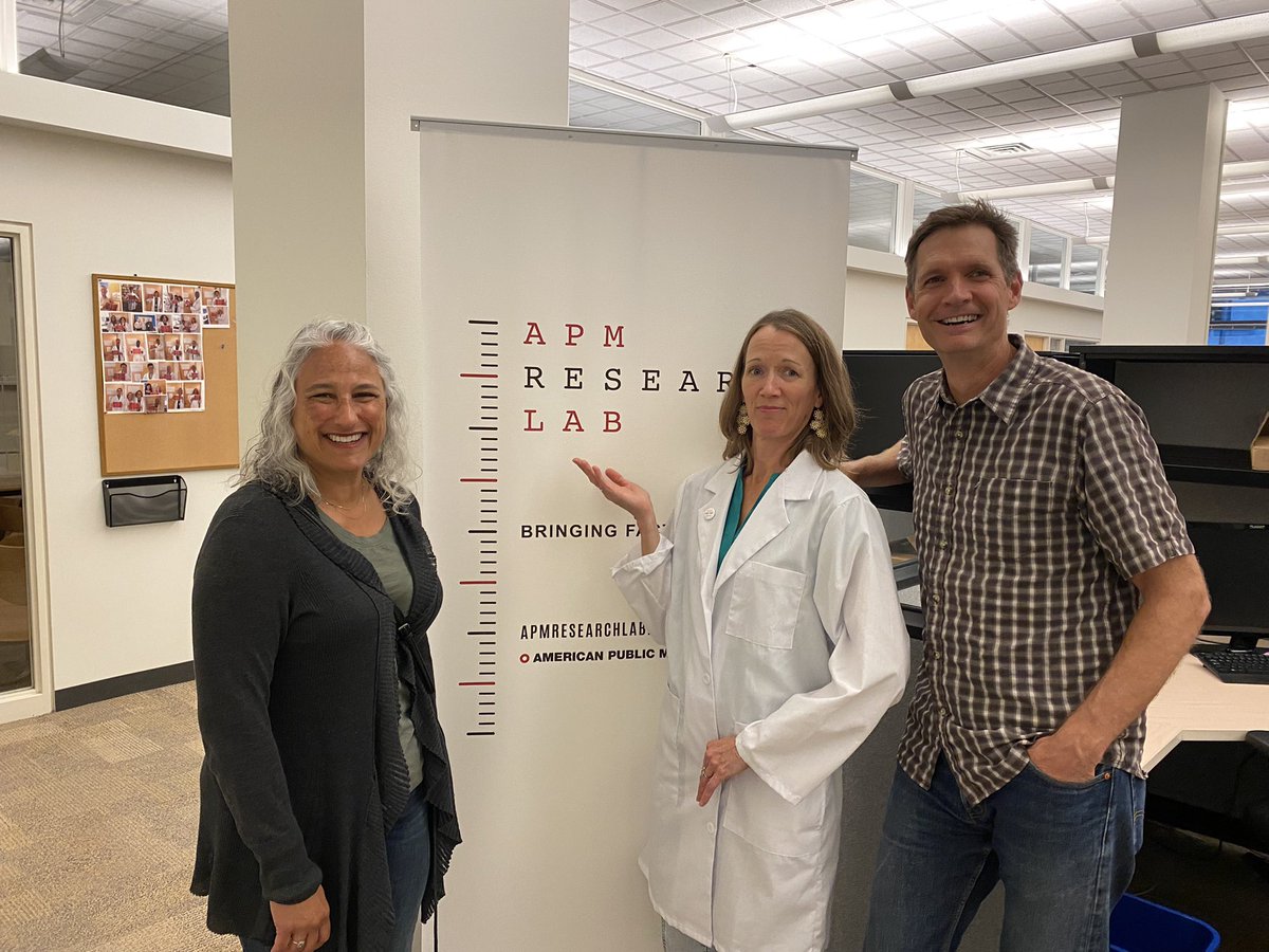 c_helmstetter's tweet photo. Every once in a while I can talk a friend or three into swinging by @APMResearch for a #labvisitor photo. Thanks for the visit!🥼 https://t.co/wY9WaqC0QZ