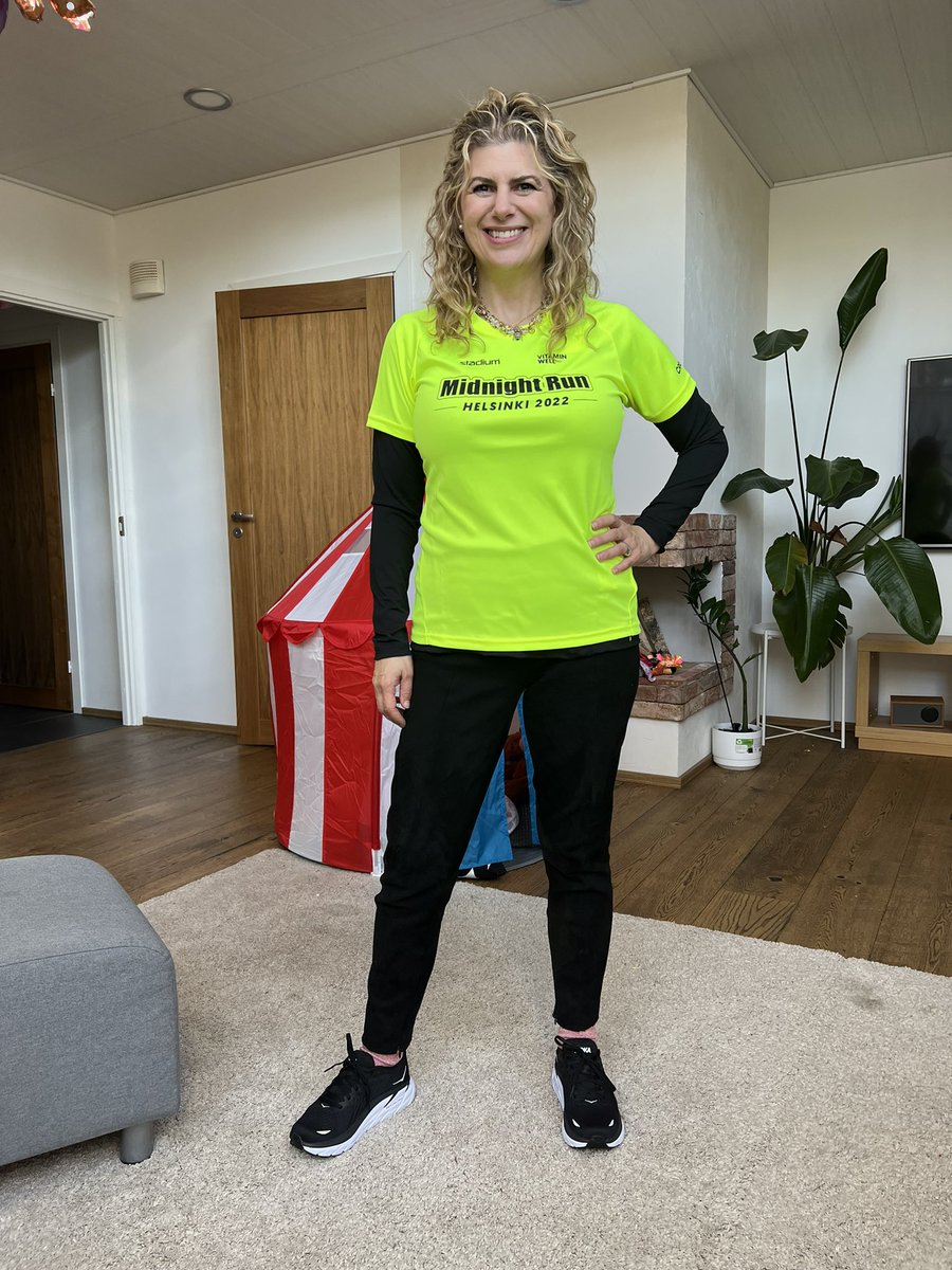 debbiebere's tweet photo. Just picked up my running shirt for tomorrow’s #HelsinkiMidnightRun at @stadiumfinland. Super excited! #running #run #fluorescentgreen #runningatnight #funinthenordics @midnattsloppet @midnightrunhelsinki https://t.co/GmvKoAybuO
