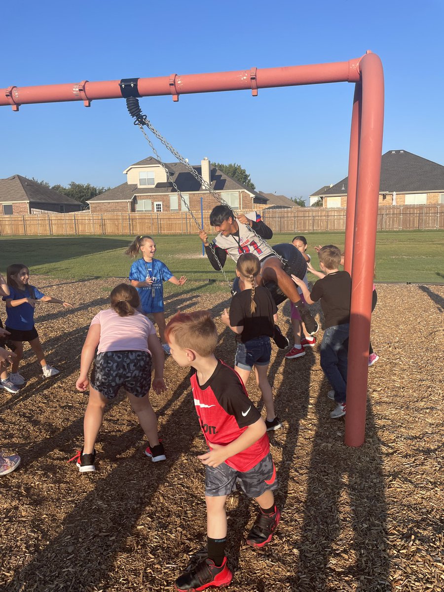 Chris Ivey tweet media