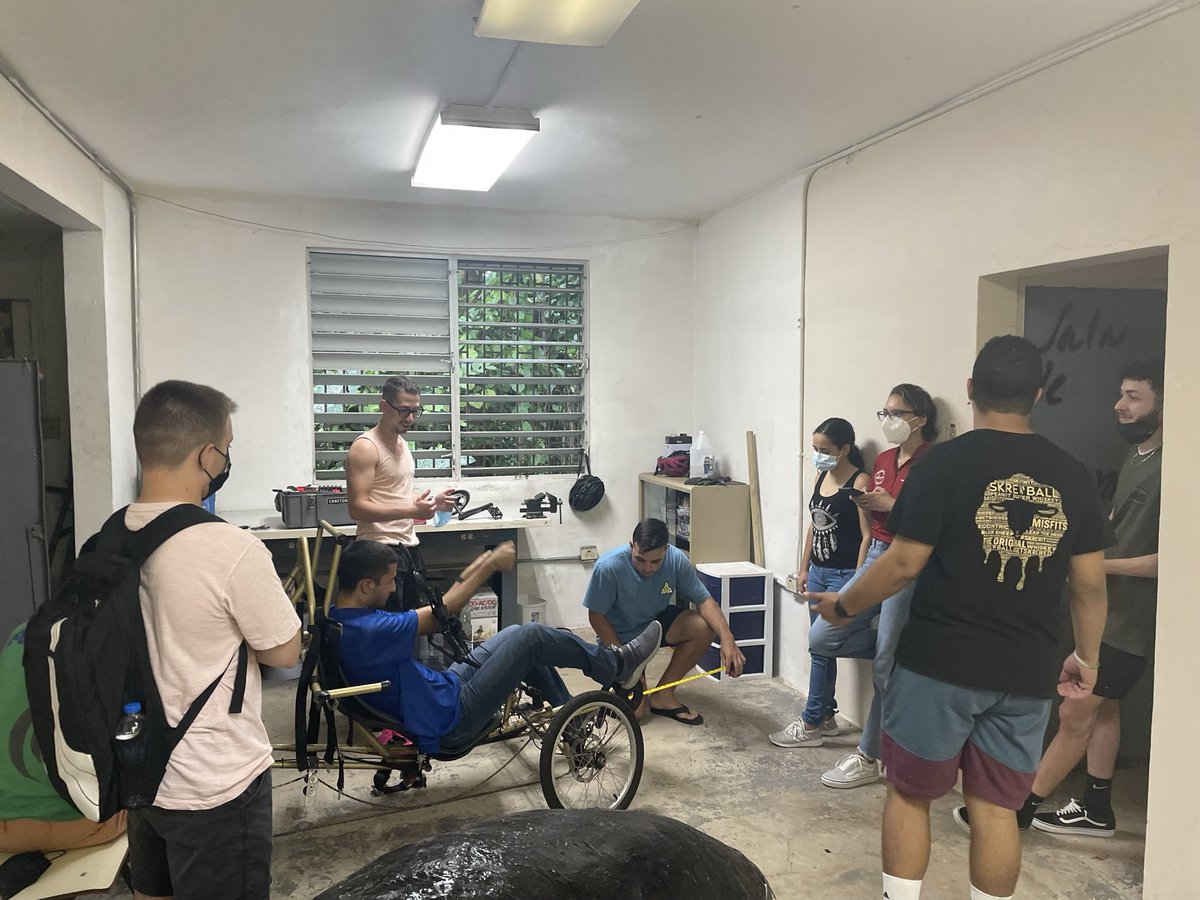 HpvcUprm's tweet photo. Yesterday our team members went to our workshop to analyze our latest functional vehicle and learned which parts need improvement for our next design.
#hpvc #hpvcuprm #uprm #UPRM #uprmmayaguez https://t.co/Z7vMhvTDij