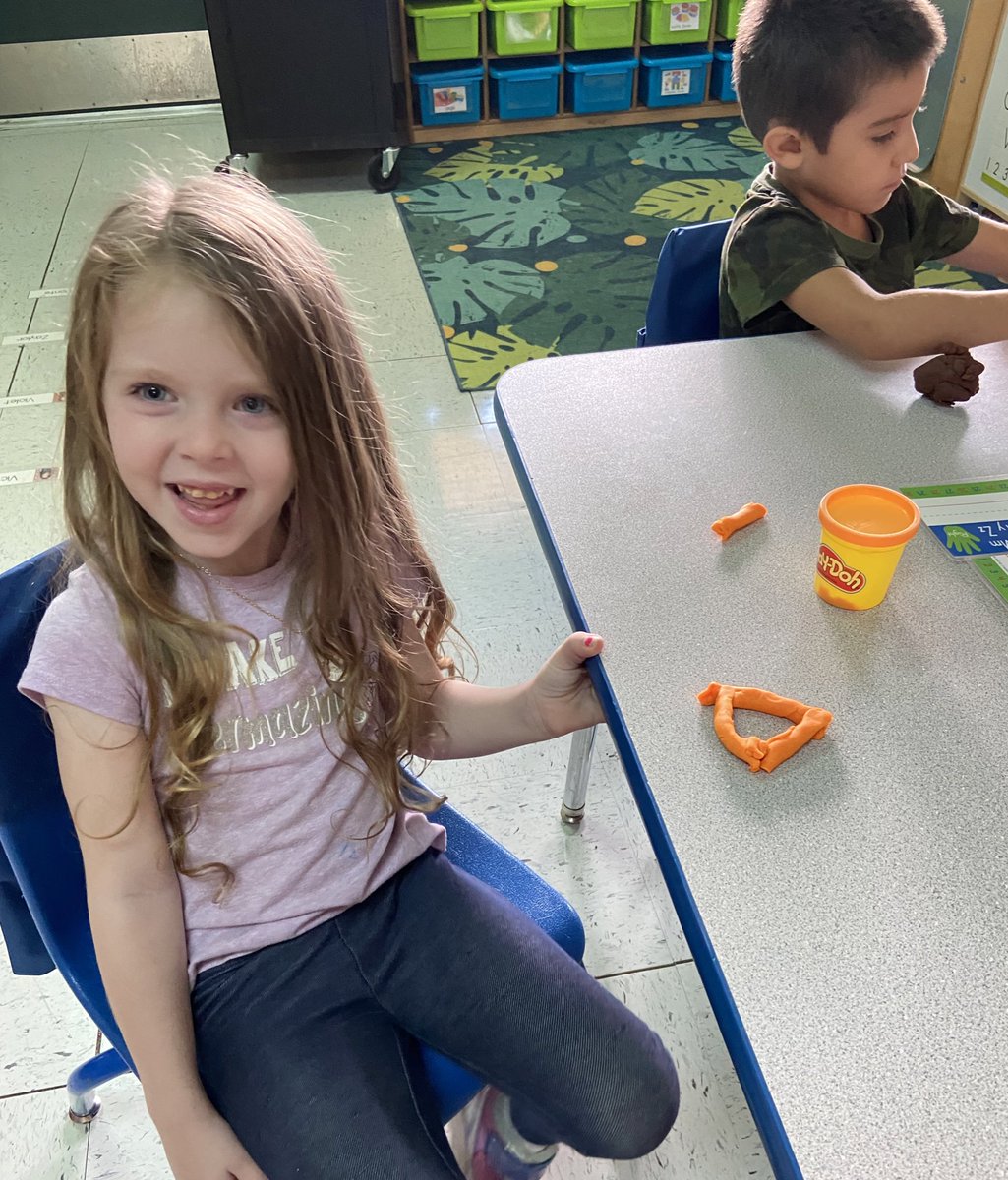 We are learning all about shapes! Today we made play-doh shapes.       🟩🔵🔻🔶 <a href="/Cherokee_JCS/">Cherokee Elementary</a>  <a href="/jcityTNschools/">JohnsonCitySchools</a>