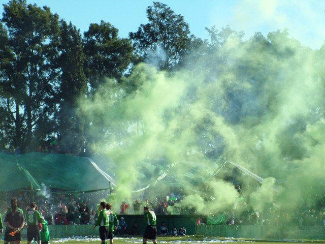 Lautarovaldez97's tweet photo. Cuando todo falle, cuando no halla más nada.. 
El amor sobrevive, siempre sobrevive. 
Feliz aniversario Verde de mi vida, te amo para siempre.💚 https://t.co/Opi5UdMS9R