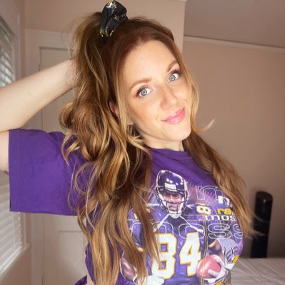 sally 👑 on Twitter: "new szn new pfp! 💜 #skol https://t.co/fBKH6xbYlf