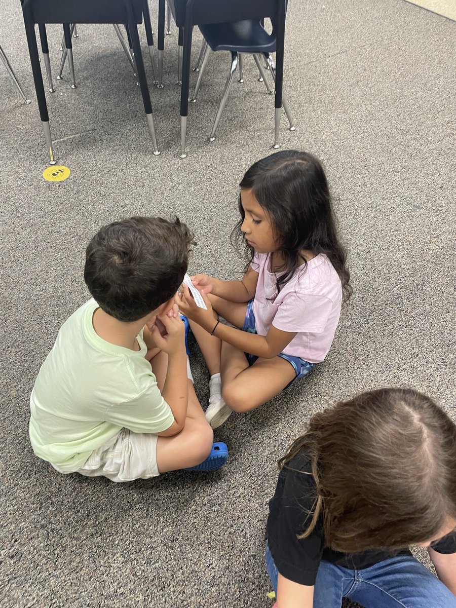 BrittanyMartz10's tweet image. Look at these first grade hybrid mathematicians discussing real-world place value scenarios using a Pair-Square-Share model! They are rockin’ it with their justifications and vocab words! 👏🏻 🧮 😃 
#MathKISDMonthlyChallenge @KISDMathSquad @lead4ward