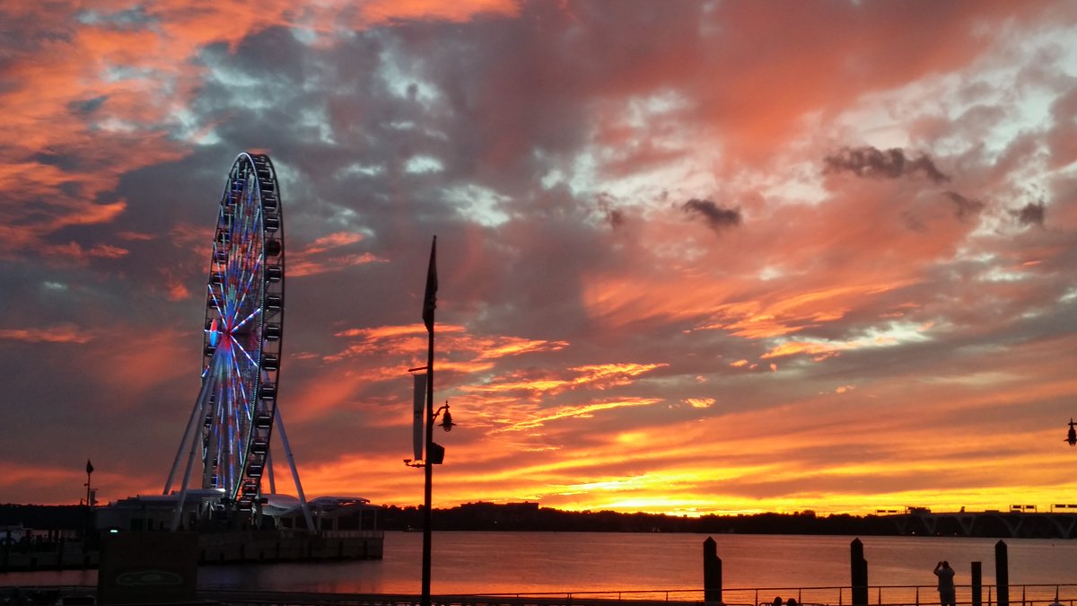CapitalWheel's tweet image. We remember the great sacrifice of first responders on 9/11.
This Sept. 11 first responders who visit The Capital Wheel will receive a free ticket as our way of thanking you for your dedication.
Learn more:bit.ly/2GEjUMR #thecapitalwheel @nationalharbor @gaylordnational