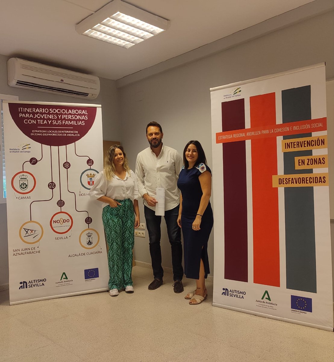 Autismo_Sevilla's tweet photo. Esta mañana el equipo ERACIS de Dos Hermanas junto con Tomás Rodríguez, administrador gerente de la academia @_TeleTeacher_  hemos firmado un convenio de colaboración.

¡¡Seguimos sumando a empresas comprometidas!! https://t.co/Wg4kP3XaLh