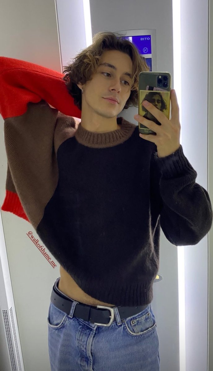 mchvllprnc's tweet photo. —~ feeling cute https://t.co/BWUp2wpLdf