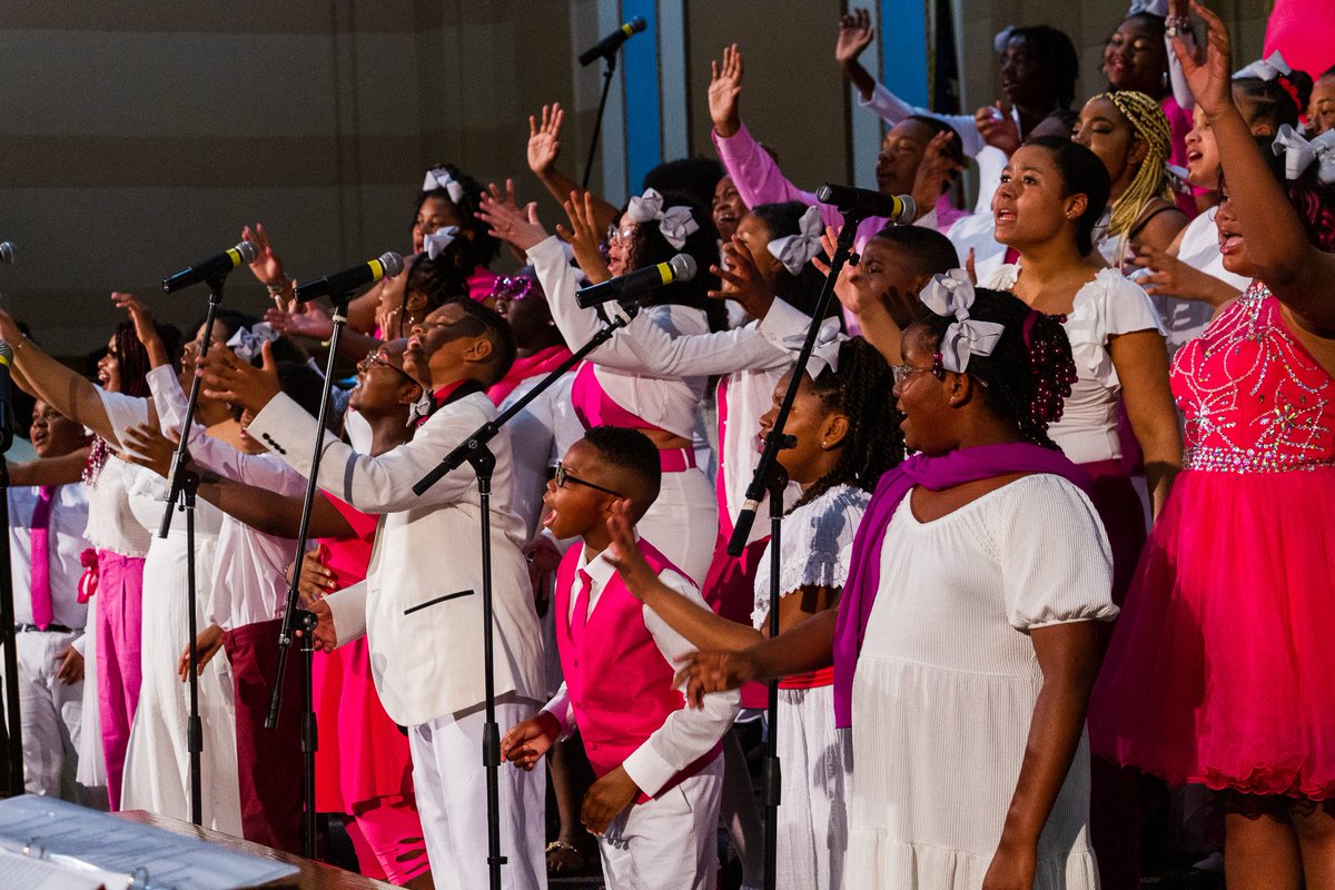 Still thinking about how @MaMusicMatters killed it at our Spring 2022 Concert 👏🏾  We can't wait to see the talent our new and returning students are going to bring this fall! LETS GOOO 🎤 🤩 

#Enrichment #MamaFoundationfortheArts #MusicClasses #MamaMusicMatters