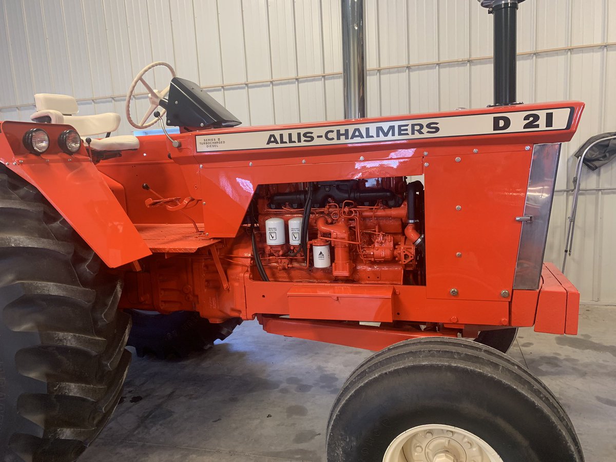 PadenLawler's tweet photo. Alli’s-Chalmers collection coming to auction in November 30, 2022 follow HPL auctions for complete listing @MachineryPete https://t.co/gDcflSrt7e