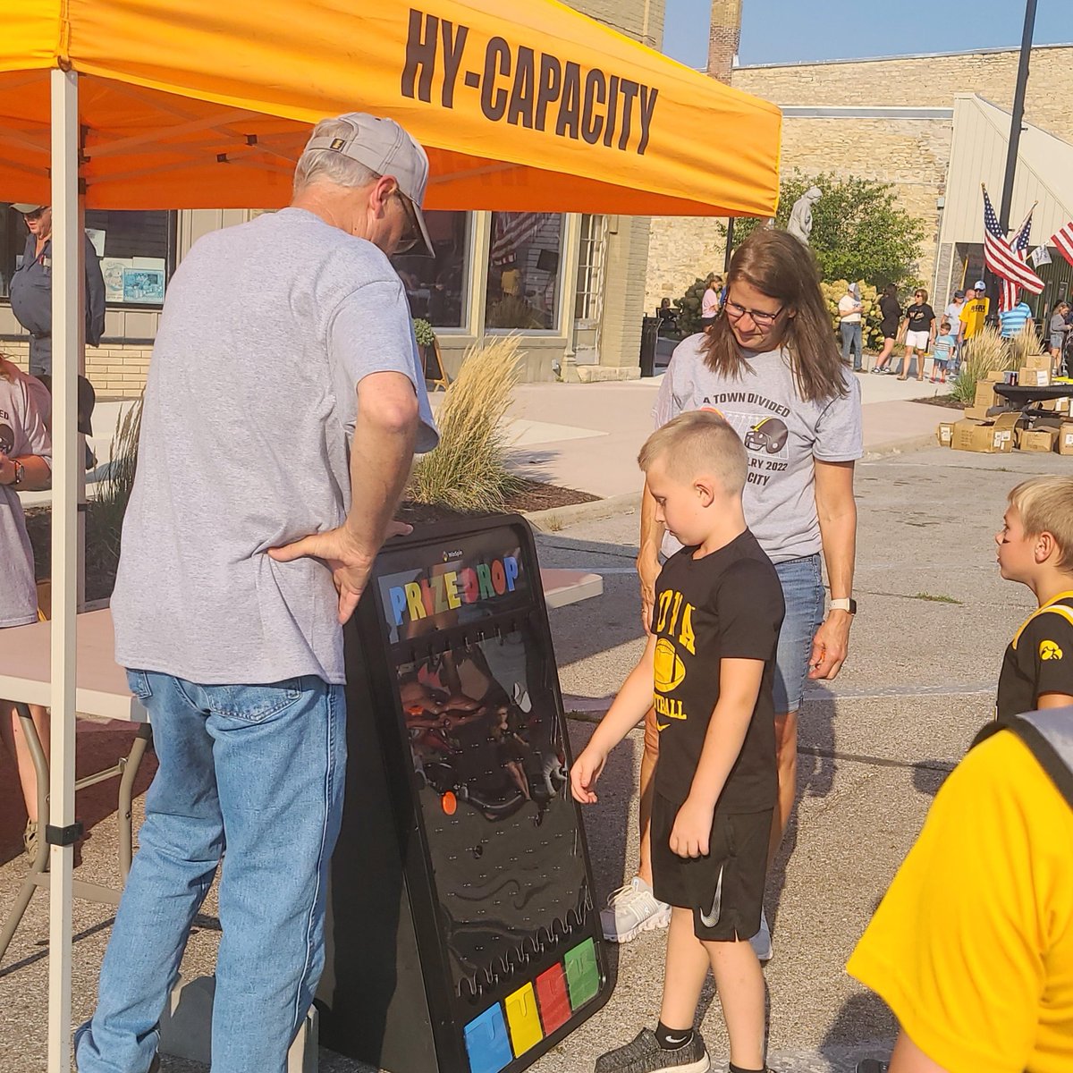 HyCapacity's tweet photo. Thank you to everyone who stopped by our tent at the CyHawk event last night, we had a great time playing plinko with you! #CyHawkRivalry #ATownDivided https://t.co/ScwBquTW0a
