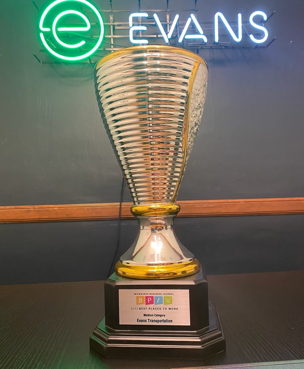 We don't usually toot our own horn, but check out the shine on this fancy office decor! 🏆 (It's kind of like our own President's Cup!) Enjoy the weekend, Team Evans. You earned it! #humblebrag #bestplacestowork #culturecounts #thankyou #EvansExperience #EX