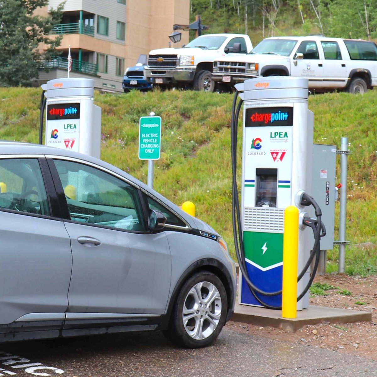 LaPlataElectric's tweet photo. Happy World EV (Electric Vehicle) Day! 

Find out more about LPEA's EV charging rebates: https://t.co/UmaZ9wLMmC #LPEA #EV #ElectricVehicle #energyefficiency #energy #sustainability #energyefficient #energysaving  #saveenergy https://t.co/h86okKoVq4