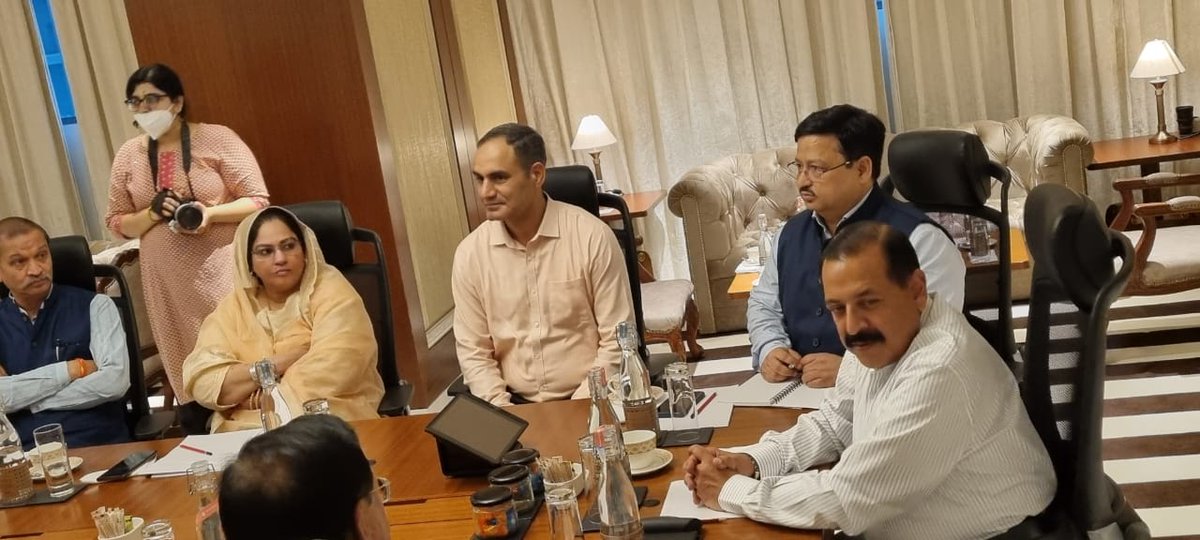 Zahida Khan tweet media