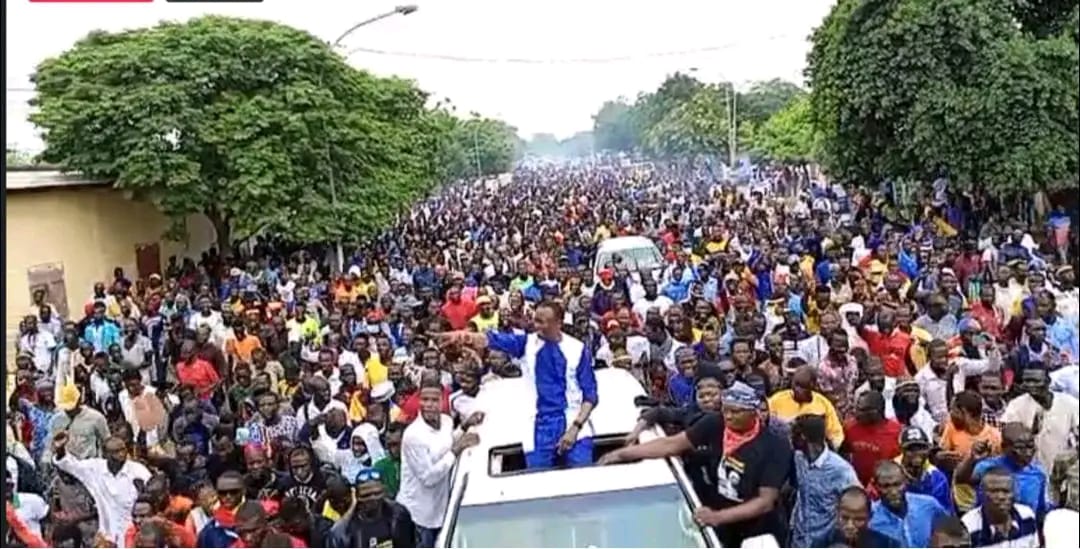 TNaibara's tweet photo. La peur ou la honte ? 
Comment rester insensible face à tout celà ?
Honte à vous qui ordonner pour faire le mal à la population.
@Akoulamallah @com_gouv_td @TransTchad @FadoulSultan @Succes_MASRA 
#TaLibertèNaitraDeTonCourage https://t.co/tUFxouS8mM