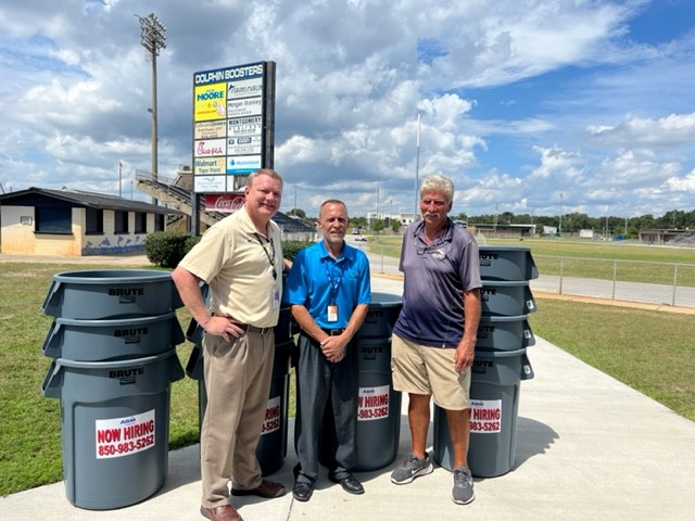 Thank you, ABM, for your generous donation of stadium trash cans to the Pace, Milton, Gulf Breeze, and Navarre High Schools. Each of the schools received twelve new trash cans totaling over $3000 for their stadiums. #togetherwewin #srcds1stchoice #bestchoice