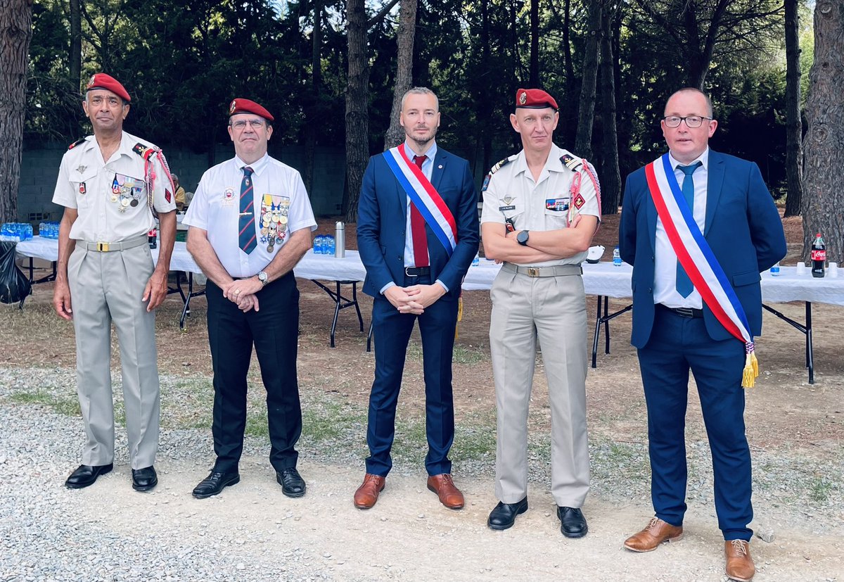 FalconFrederic's tweet photo. Belle rentrée en présence du @3RPIMa
et la confrĂ©rie GĂ©nĂ©ration Geminian Ă lâinitiative du Maire de #Cuxac-dâAude que je remercie.
@3RPIMa a secouru la ville lors des inondations de novembre 1999.Un lien fort sâest installĂ© entre notre rĂ©giment audois et les cuxanais
#Narbonne https://t.co/K3TVfzoXYL