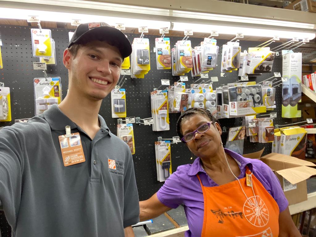 THDFenceCity's tweet photo. 🟠🟠🟠🟠Always a Pleasure with store 6976! MINI PK Trainings for our incredible assocites 🟠🟠🟠🟠 🟠For more information please call 1-833-HD-FENCE for your FREE in-home estimate @HD6976 #MINIPK #fencing #homedepot #vinyl #pvc #fence https://t.co/3PpsDLh7YQ